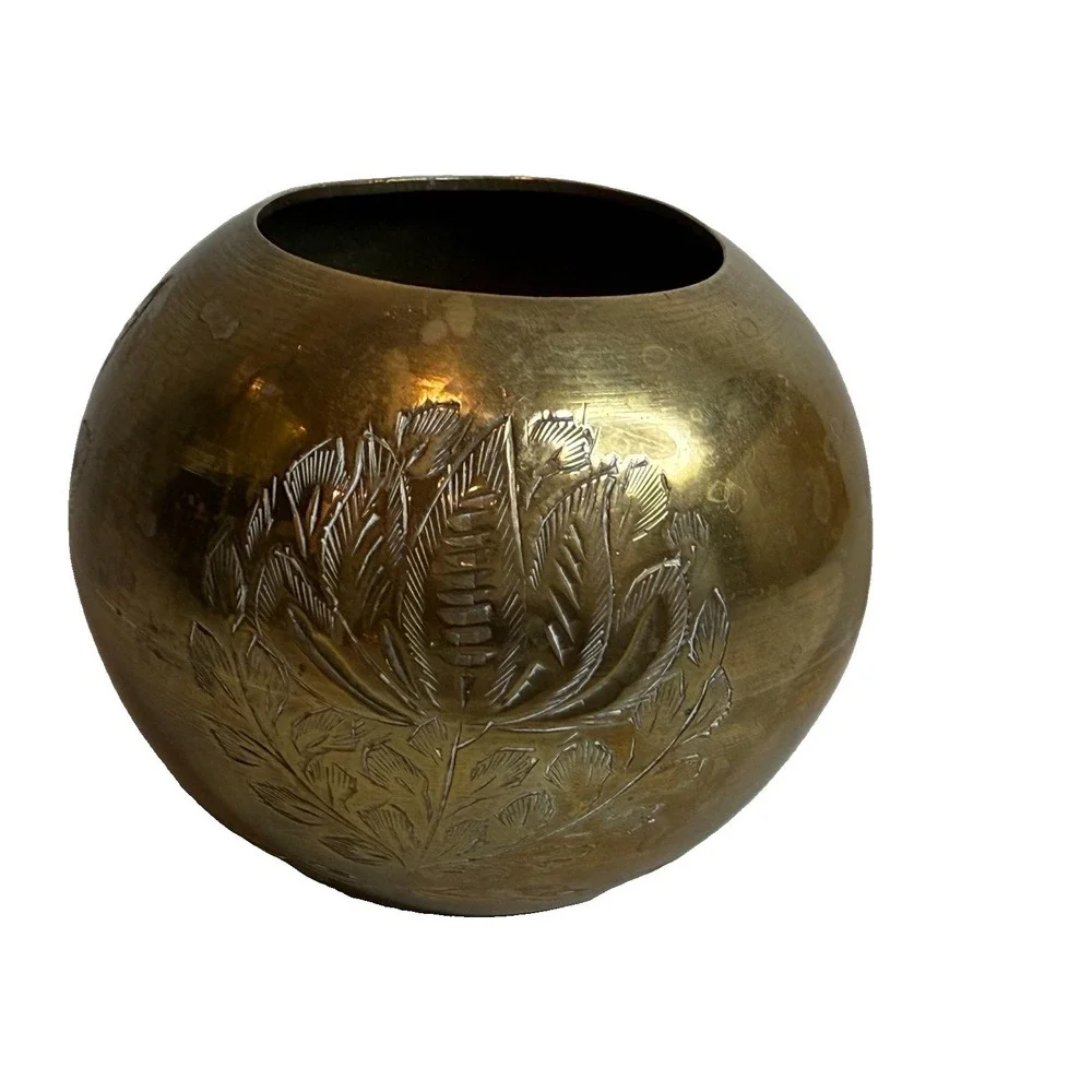 Vintage Round Brass Etched Bowl ball-shaped pot style vase